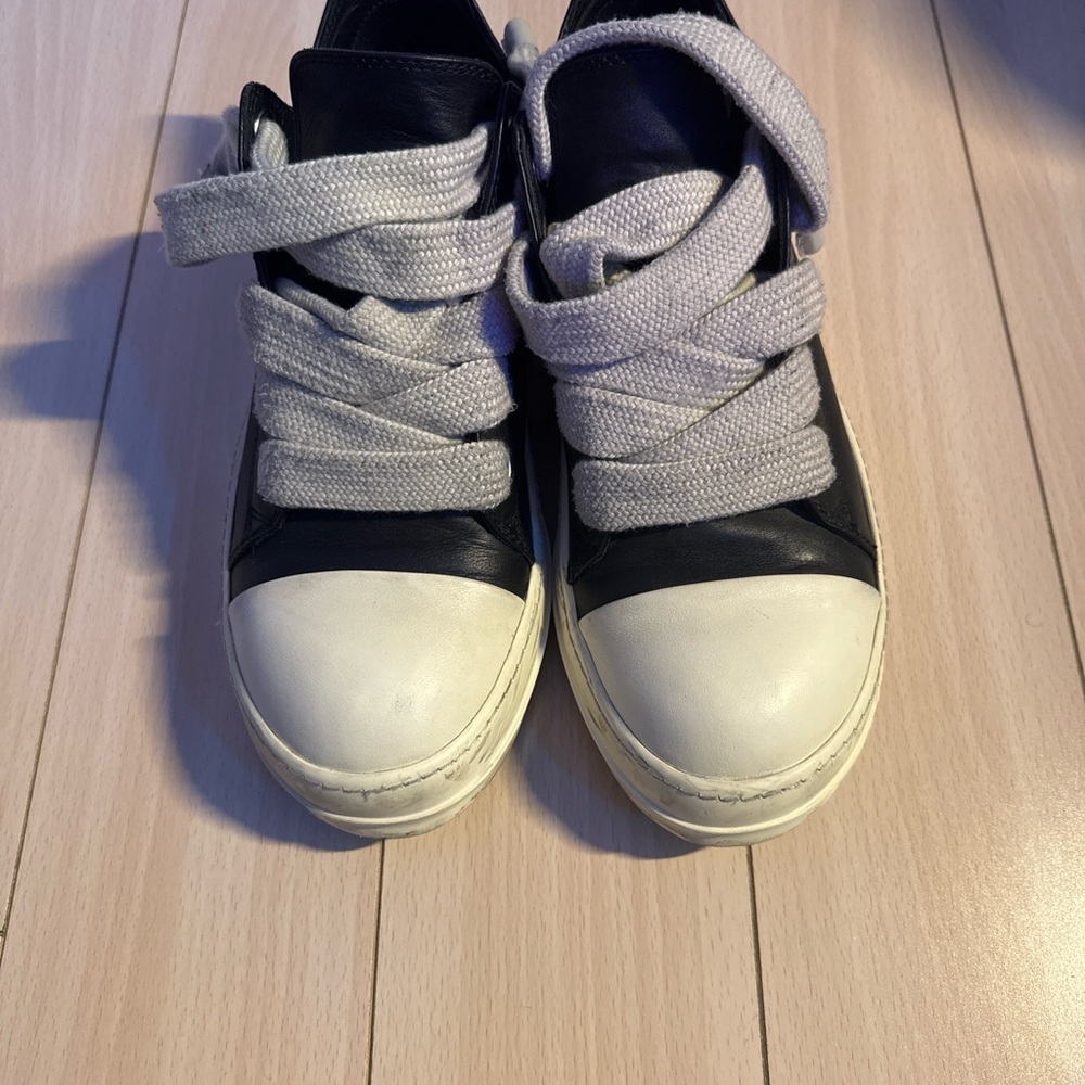 Rick Owens Porterville Jumbo
Laced Low 'Black Pearl'